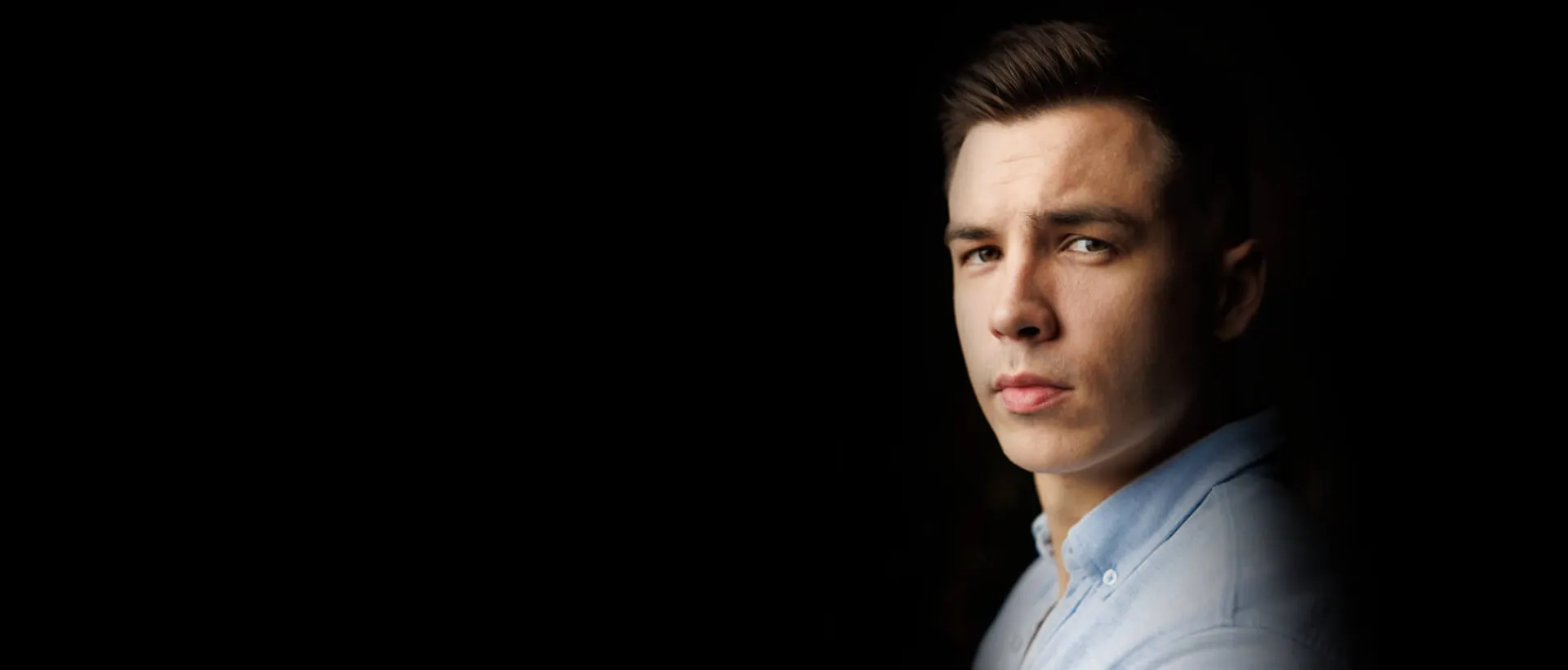 Mów pewnie przed każdą salą - bez tremy i drżącego głosu, masterclass z Patrykiem Czerniejewskim